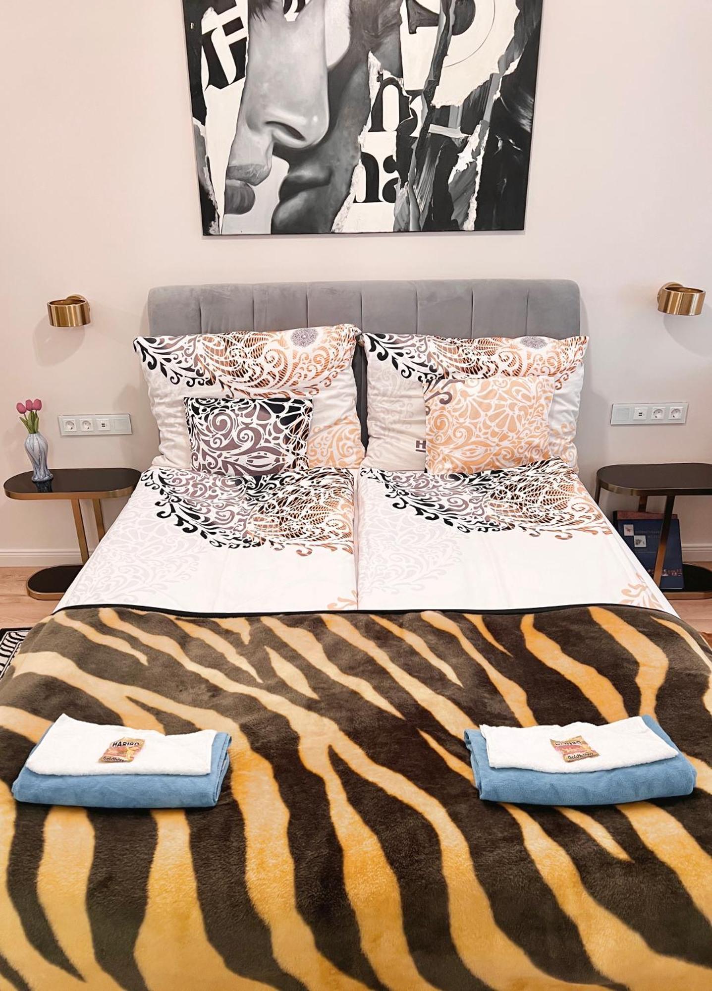 Brand New Parliament Designer Smarthome For 4 Ppl Budapest