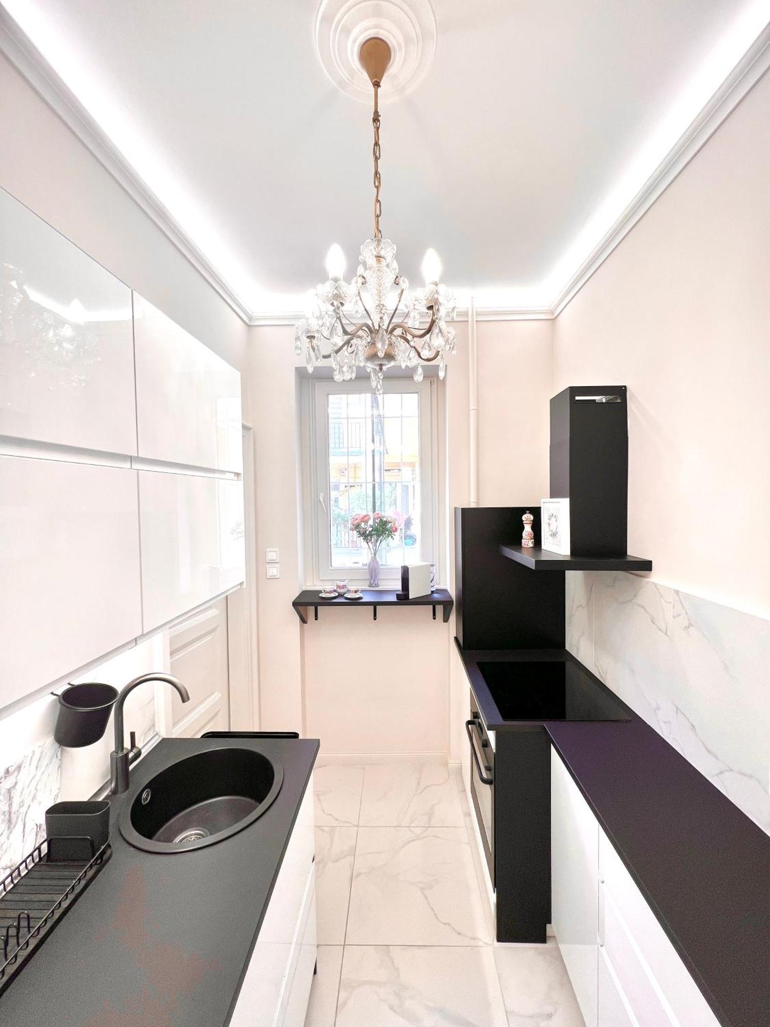 Brand New Parliament Designer Smarthome For 4 Ppl Apartment *