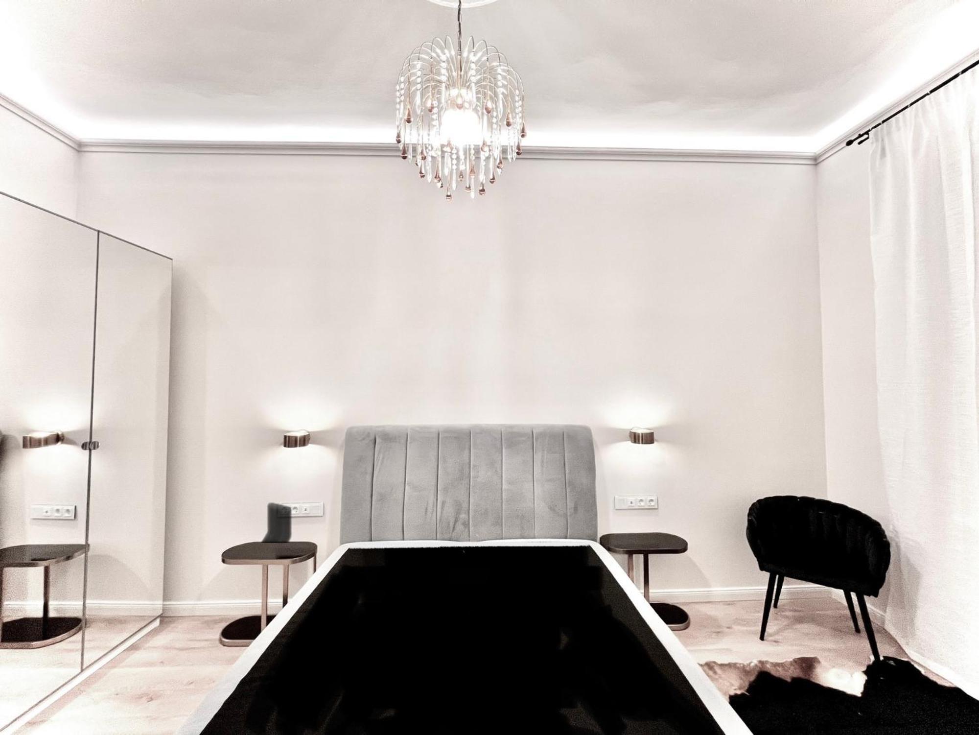 Brand New Parliament Designer Smarthome For 4 Ppl *